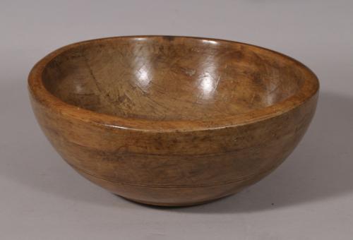 S/5046 Antique Treen 19th Century Sycamore Bowl