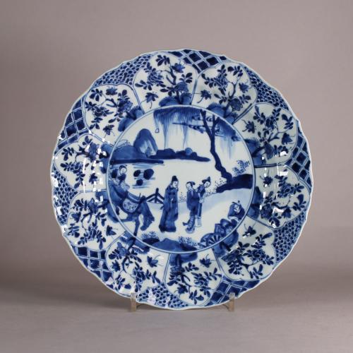 Chinese blue and white plate, image of front