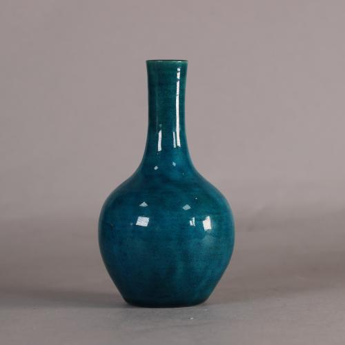 Chinese turquoise-glazed bottle vase