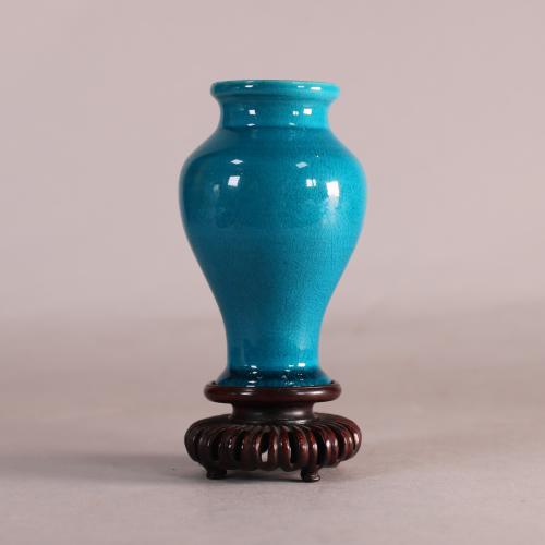Chinese turquoise-glazed vase