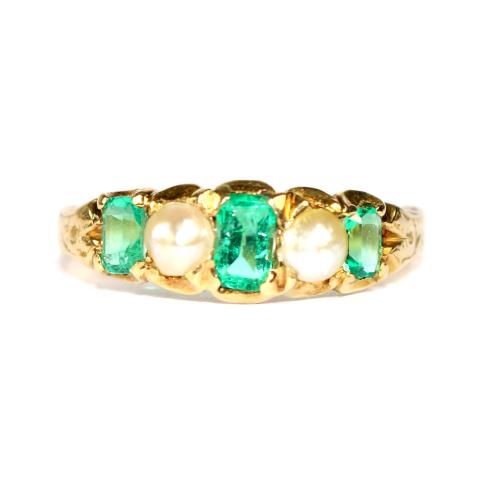 Victorian Emerald and Pearl 5 Stone Ring circa 1840