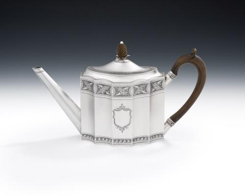 A very fine and crisp George III Teapot made in London in 1796 by Abraham Taylor