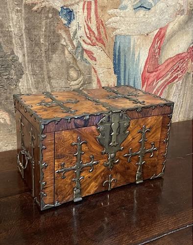 A William and Mary Period Kingwood Oyster Veneered Strong Box Or Coffre Fort. Circa 1680-1700