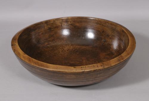 S/5288 Antique Treen 19th Century Sycamore Bowl