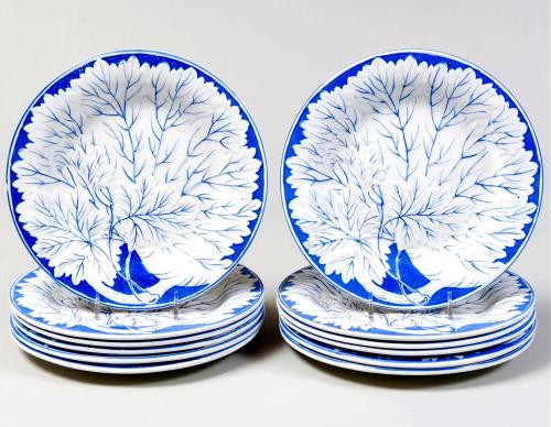 Creil et Montereau Pottery Leaf Plates, Set of Twelve Plates, Circa 1840
