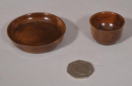 S/5404 Antique Treen Late Victorian Pair of Miniature Yew Wood Bowls