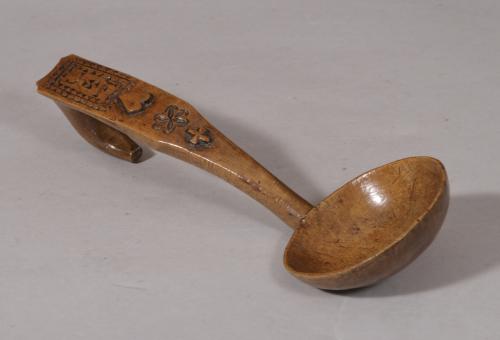 S/5425 Antique Treen Early 19th Century Carved Welsh Sycamore Ladle