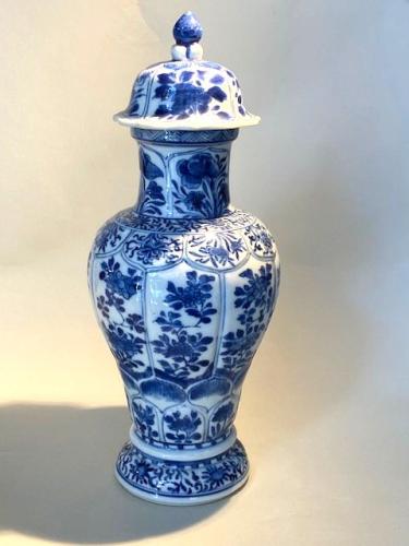Chinese Kangxi Blue and White Vase and Cover