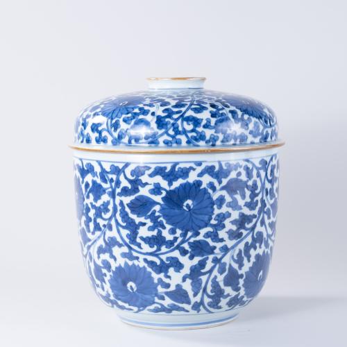 Early 18th Century Chinese Blue and White Porcelain Bowl and Cover