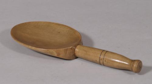 S/5457 Antique Treen 19th Century Sycamore Butter Scoop