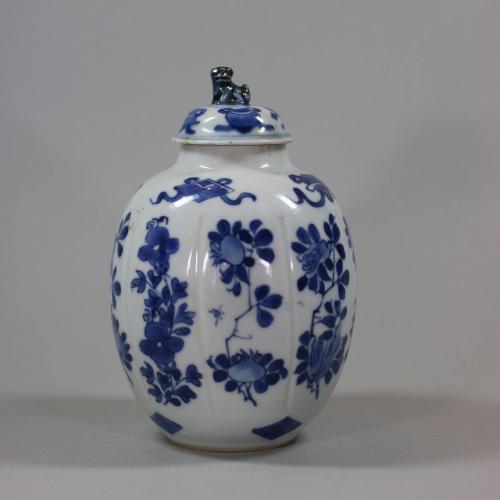 Kangxi blue and white vase