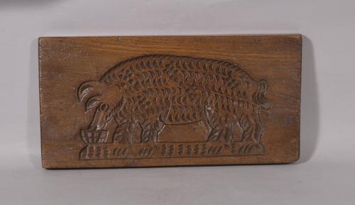 S/5560 Antique Treen 19th Century Double Sided Elm Gingerbread Mould