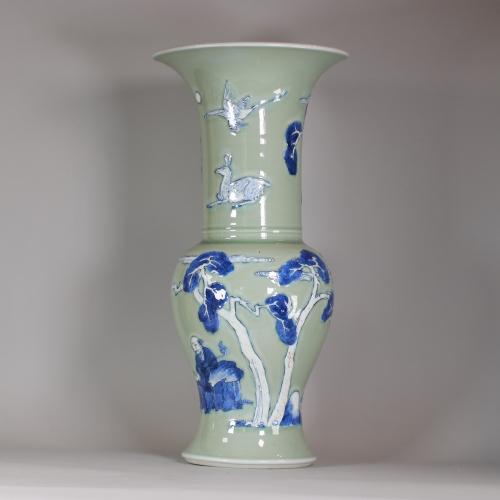Chinese yenyen vase