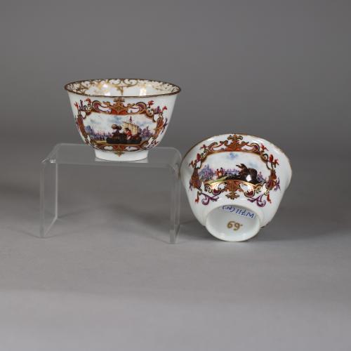 Pair of Meissen teabowls