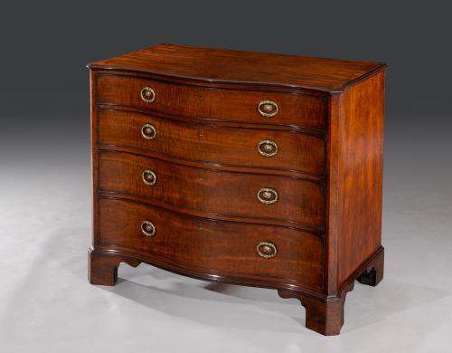 Serpentine Mahogany Chest of Drawers - Front