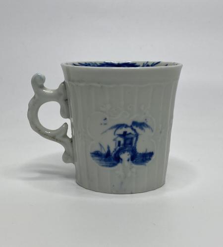 Worcester porcelain coffee cup ‘Fisherman & Willow Pavilion’ pattern, circa  1755.