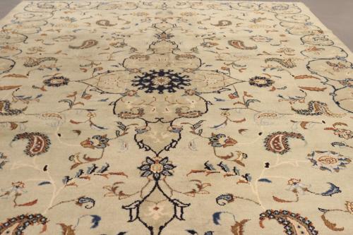 Minimalist Kashan Carpet, circa 1930s
