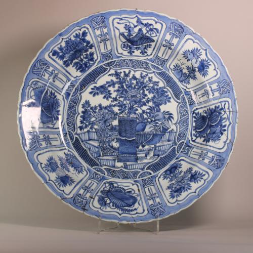 Chinese blue and white kraak charger