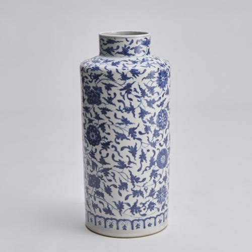 19th Century Chinese blue and white porcelain sleeve (Tongping) vase