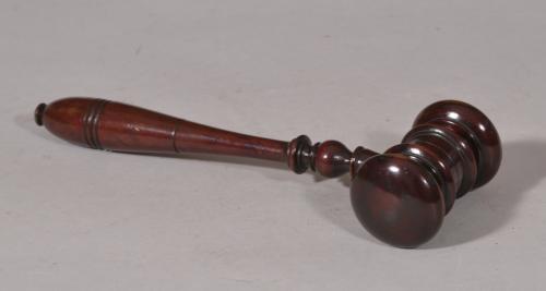 S/5729 Antique Treen 19th Century Stained Birch Auctioneer's Gavel