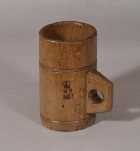 S/5785 Antique Treen Victorian Beech Half Pint Dry Measure