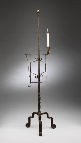 Scroll Decorated Adjustable Lighting Device
