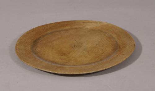 S/5788 Antique Treen Late Victorian Sycamore Circular Platter