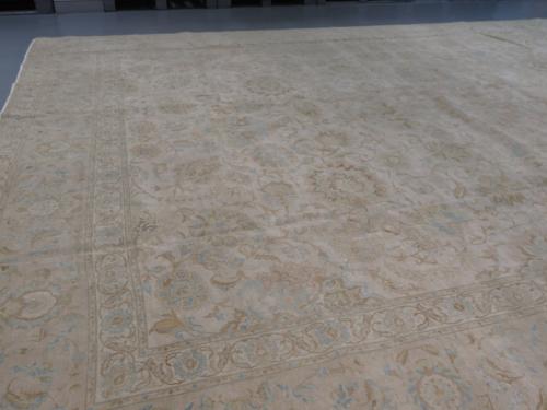 Understated 1930s Kashan Carpet, Signed