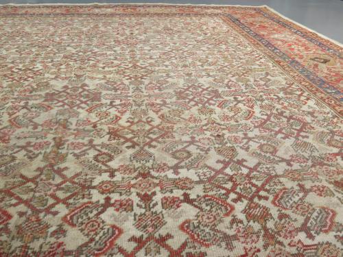 Nineteenth Century Ziegler Mahal Carpet