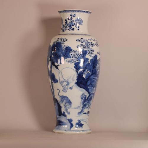 Blue and white vase, Kangxi