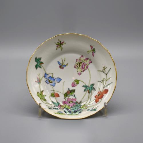 Famille Rose Insects and Lotus Dish
