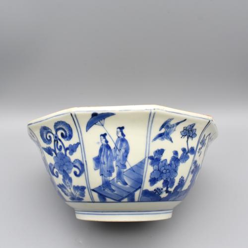Kakiemon Blue and White Ten-Sided Bowl