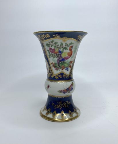 Worcester porcelain vase, Fancy Birds, circa 1770