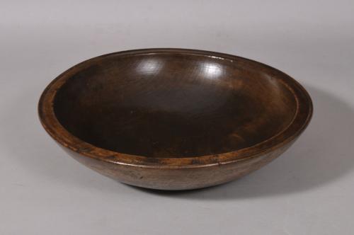 S/5852 Antique Treen Early 19th Century Sycamore Turned Bowl