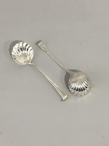Pair of Onslow Pattern Silver Sauce Ladles. William Eley & William Fearn, London 1800