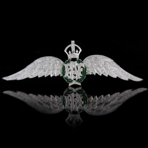 Royal Air Force Pilot’s Wings Brooch & Clips