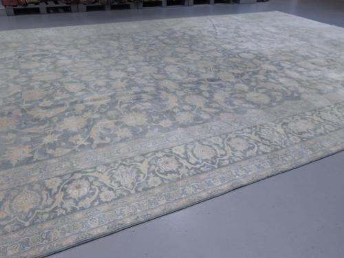 Understated 1930s Kashan Carpet, Signed