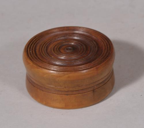 S/5978 Antique Treen Victorian Circular Apple Wood Pill Box