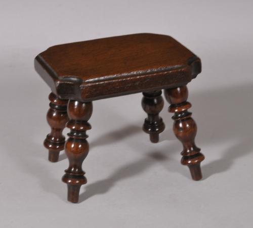 S/6022 Antique Treen 19th Century Mahogany Dressing Table Candle Stand