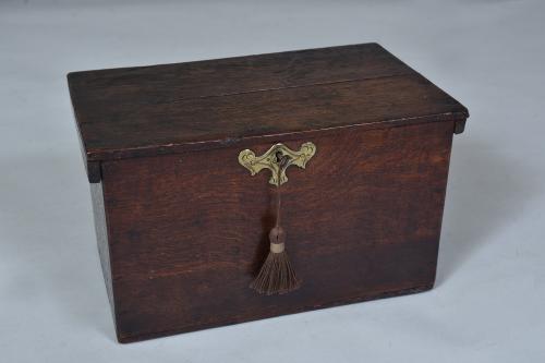 18th century Oak Box
