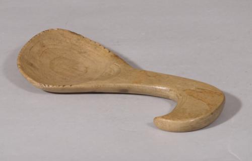 S/6039 Antique Treen 19th Century Welsh Sycamore Butter Scoop
