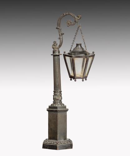 William IV bronze desk lamp in the form of a lamp post