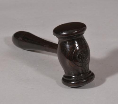 S/6076 Antique Treen 19th Century Rosewood Auctioneer's Gavel