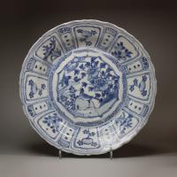 Chinese blue and white 'Hatcher Cargo' kraak dish, c. 1640
