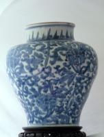 Chinese Blue and White 17th Century Porcelain Jar