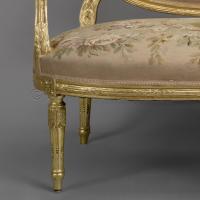 Louis XVI Style Canapé