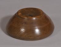 S/3376 Antique Treen 18th Century Welsh Sycamore Cawl Bowl