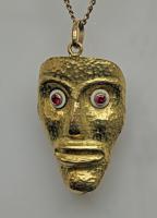 MID CENTURY MODERN (founded c.1950) African Style Gold Pendant Mask