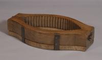 S/3565 Antique Treen 19th Century Sycamore Butter Mould