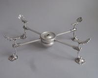 An extremely fine George III Dish Cross made in London in 1772 by William Plummer